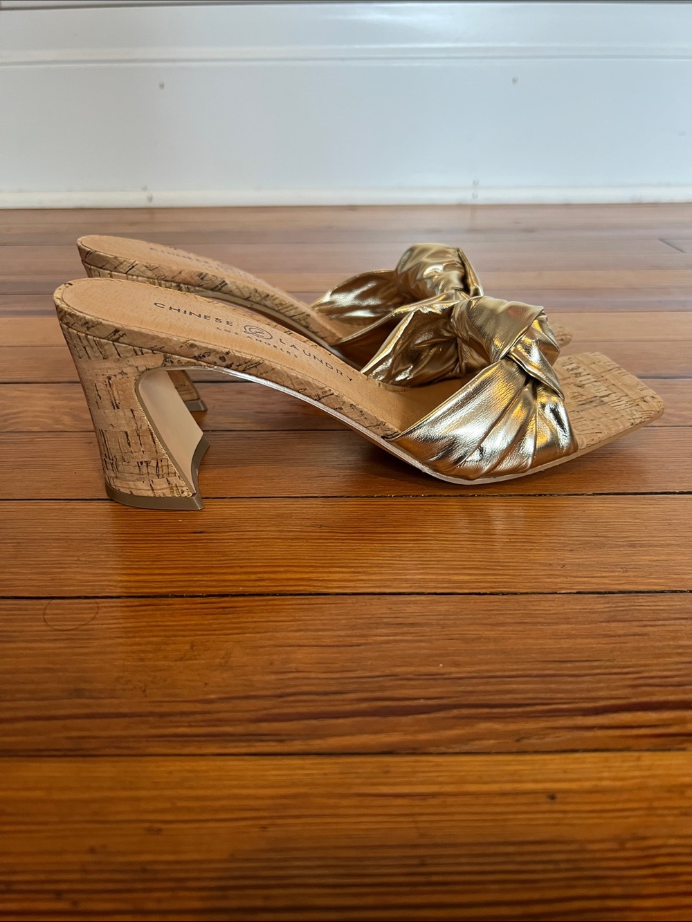 Chinese Laundry Gold Metallic Knotted Cork Chunky Heel Sandals Mules Sz 8 & 10 - Picture 5 of 11